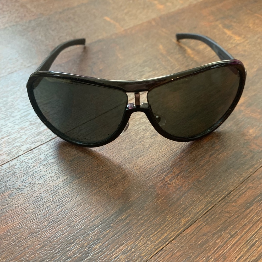 Gucci shield sunglasses